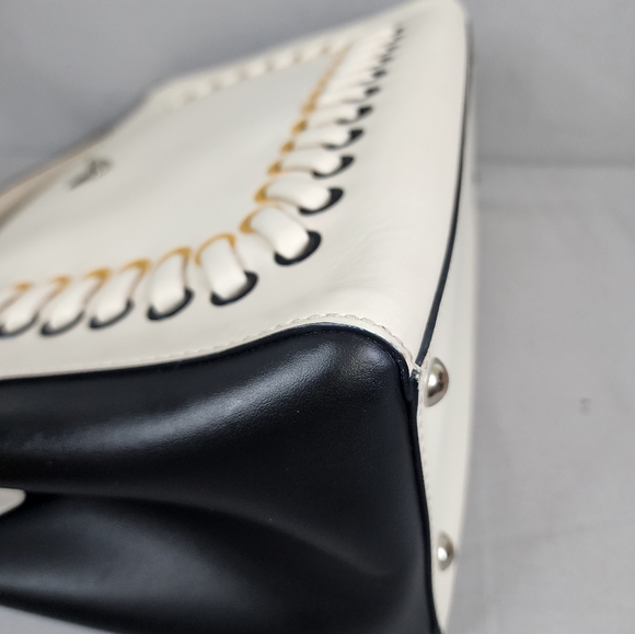 ✨️FENDI Dotcom Whipstitch Top Handle Bag - Picture 9 of 16